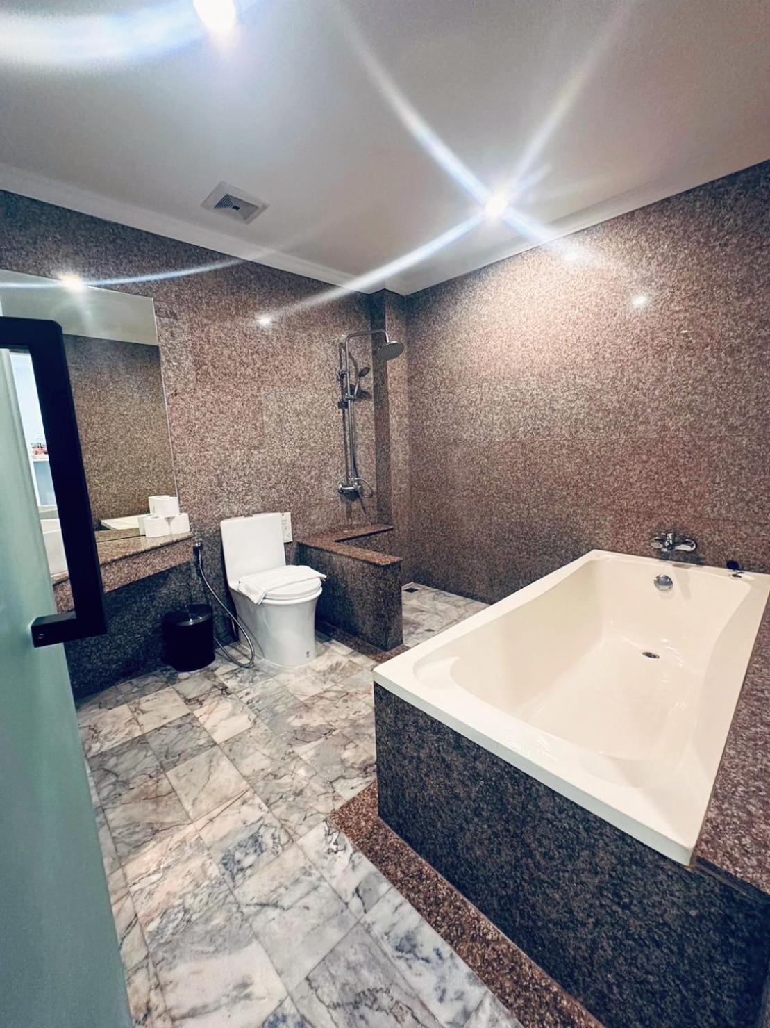 Ocean Pie Phuket - Adult Only Rawai Exterior foto
